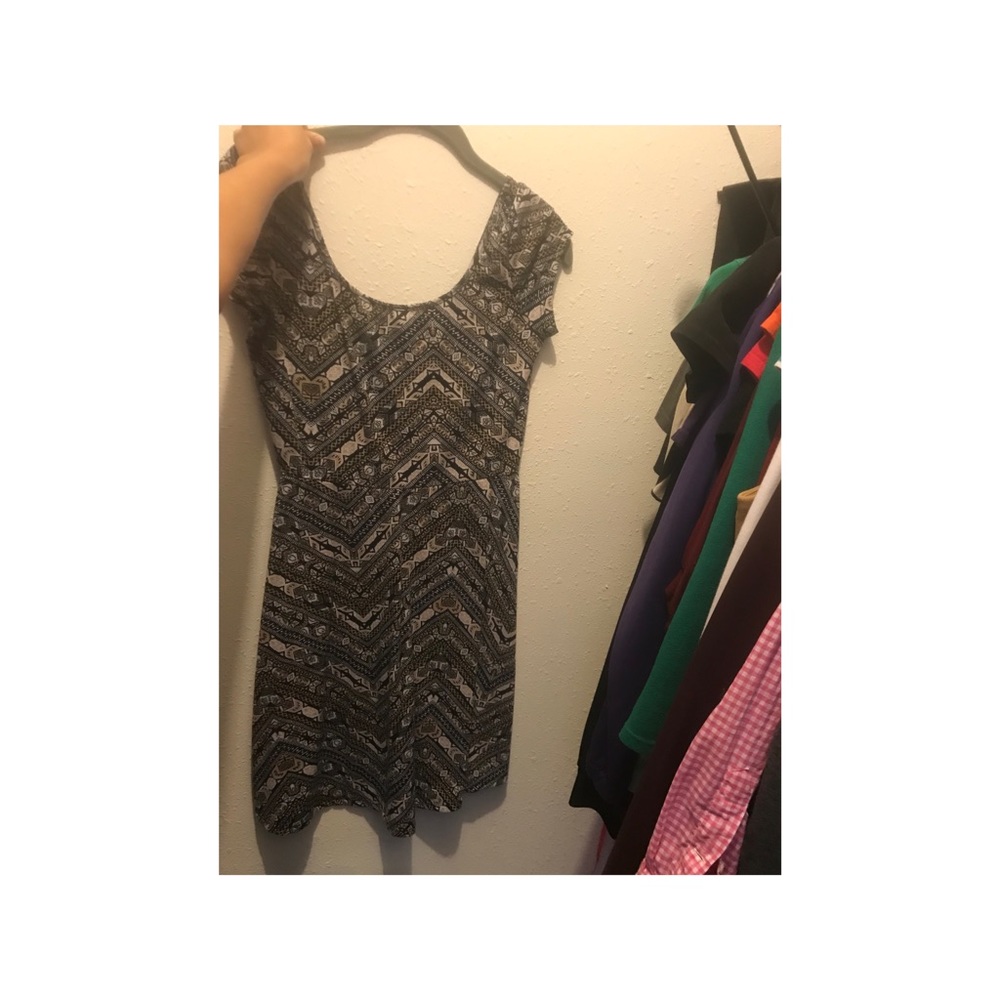 Women’s dress